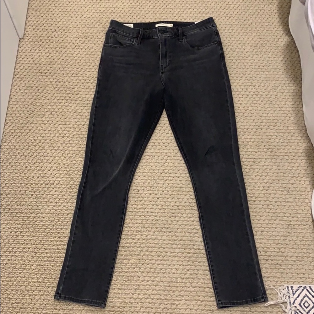 black skinny jeans
